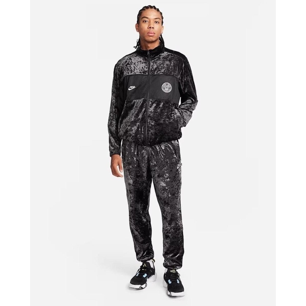 Nike Giannis Freak Velour Tracksuit Set women’s medium